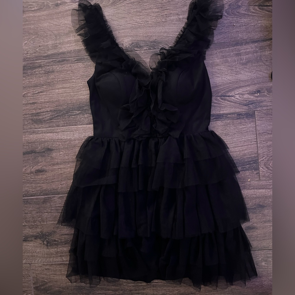 Black puffy dress
